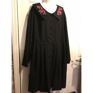 Torrid Disney Minnie Mouse sharp black coat 6